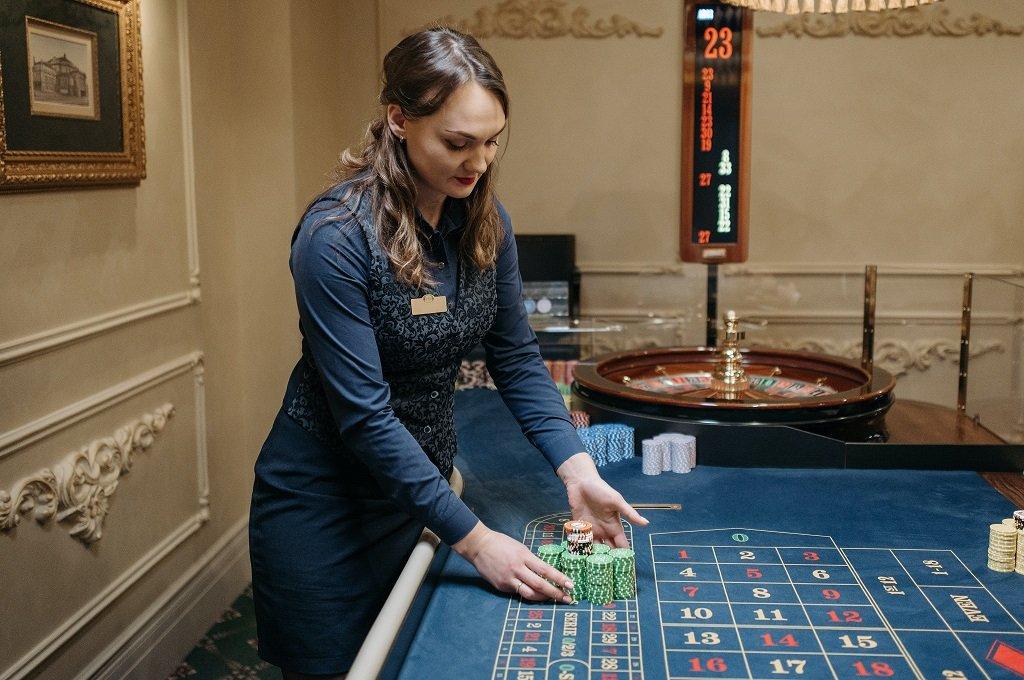 Khám phá cách đánh bài baccarat trực tuyến hiệu quả và mẹo chơi đánh bài baccarat hấp dẫn